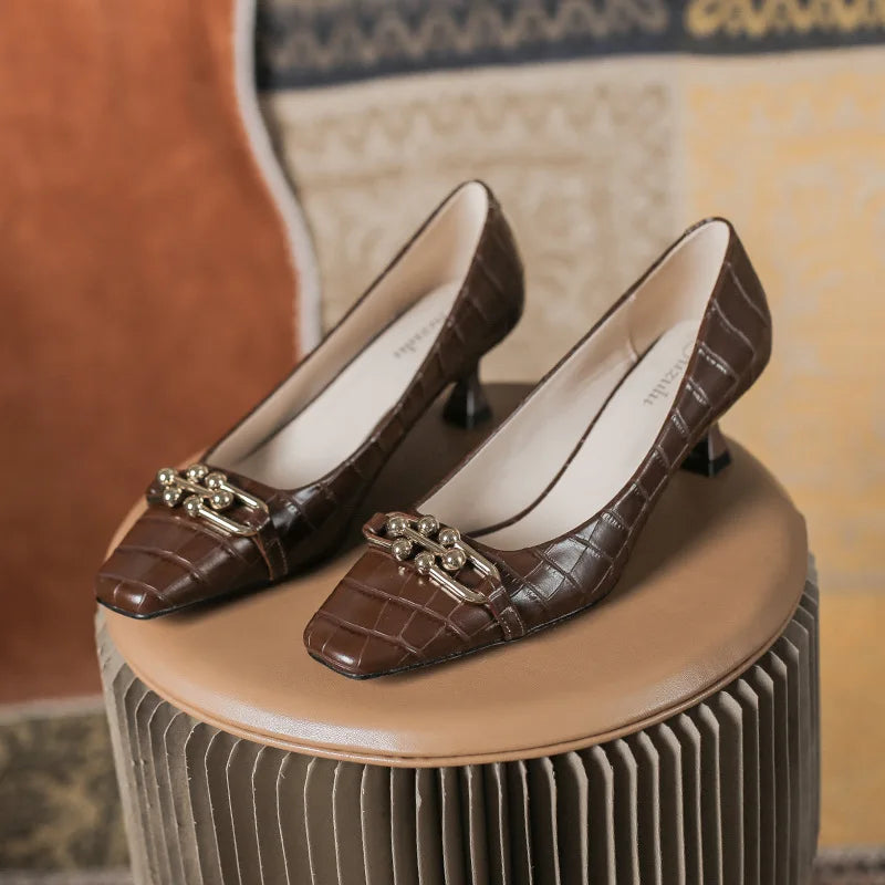 Luxury Women White Low Heels Sandals Designer Kitten High Heels Stone Pattern Vintage Office Ladies Party Shoes