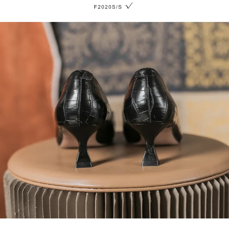 Luxury Women White Low Heels Sandals Designer Kitten High Heels Stone Pattern Vintage Office Ladies Party Shoes