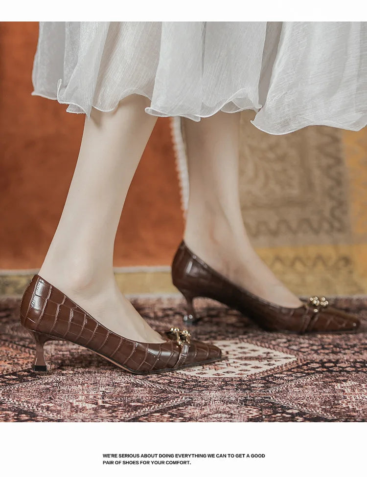 Luxury Women White Low Heels Sandals Designer Kitten High Heels Stone Pattern Vintage Office Ladies Party Shoes