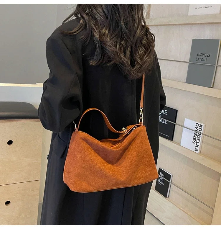 Retro Bag for Women's Textured Frosted Shoulder Bag with Large Capacity Crossbody Commuting Tote Bag
