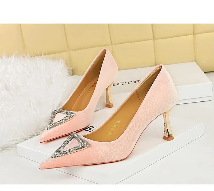 Designer Women Heels Prom Pumps Lady Velvet Pointed Toe 7cm Thin High Heels Pearl Crystal Buckle Shoes