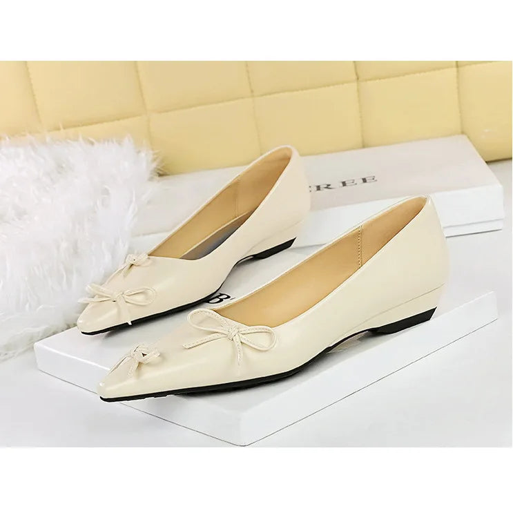 Pointed End Low Heeled Shoes Women Wedges Bowknot Low Heels Pumps Elegant Banquet Shoe Kitten Heels Ladies Shoes