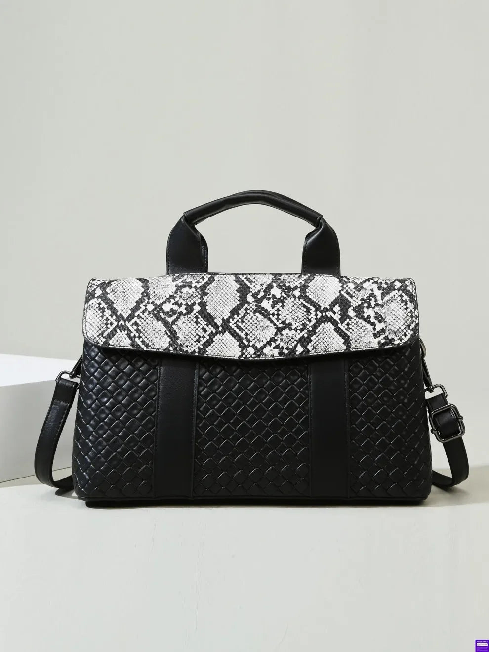 Large Capacity Ladies Handbag Fashion Woven Pattern Shoulder Bag Vintage Style Polyester Lining Soft PU Leather Material Commuter Bag