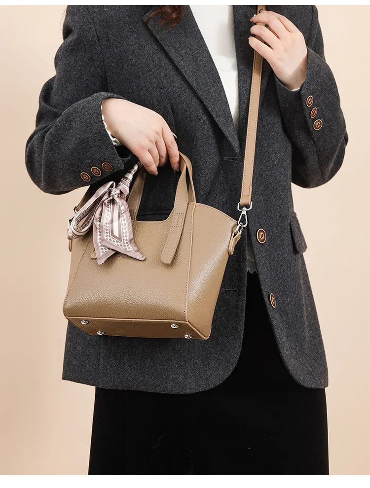 Pure Leather Cowhide Single Shoulder Crossbody Bag Ladies Handbag Fashion Bucket Bag Simple Basket Comes with Scarf