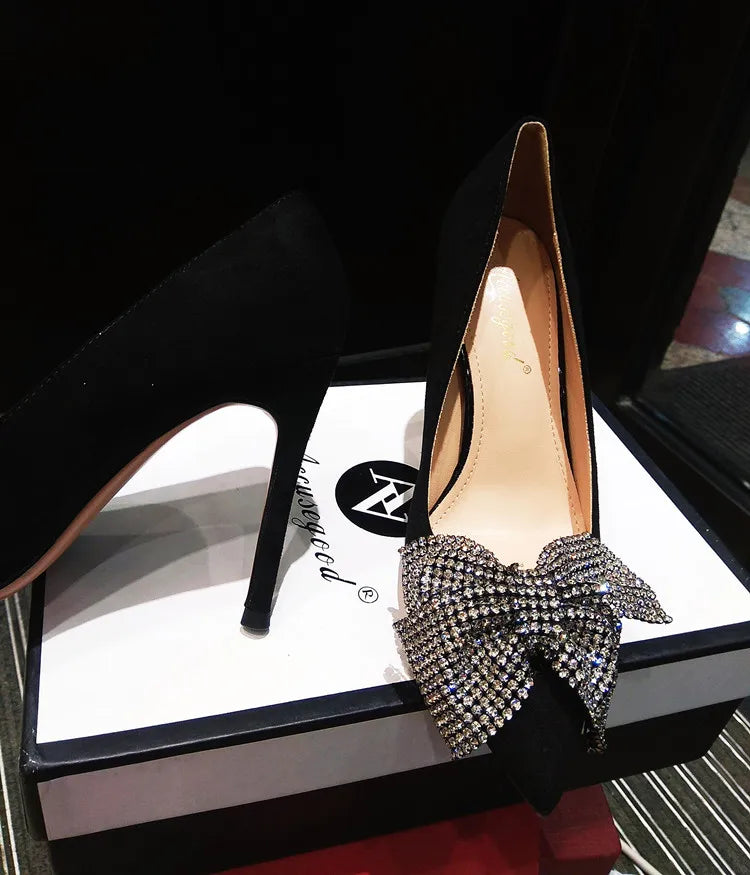Black high-heeled shoes for women slim heel, pointed rhinestone, shallow bow, mid length single order shoes