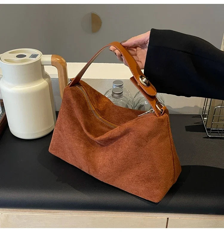 Retro Bag for Women's Textured Frosted Shoulder Bag with Large Capacity Crossbody Commuting Tote Bag