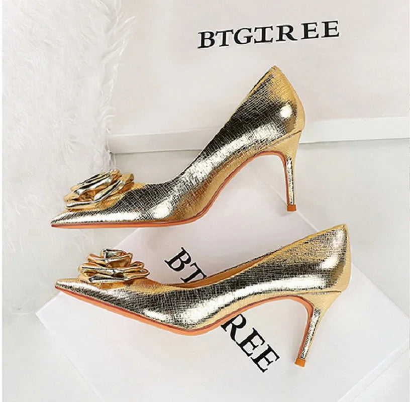 Patent Leather Flowers Women Pumps Sexy Pointed Toe Thin Low Heels Wedding Elegant Party Shoes Natalia Home Fashion Natalia Home Fashion