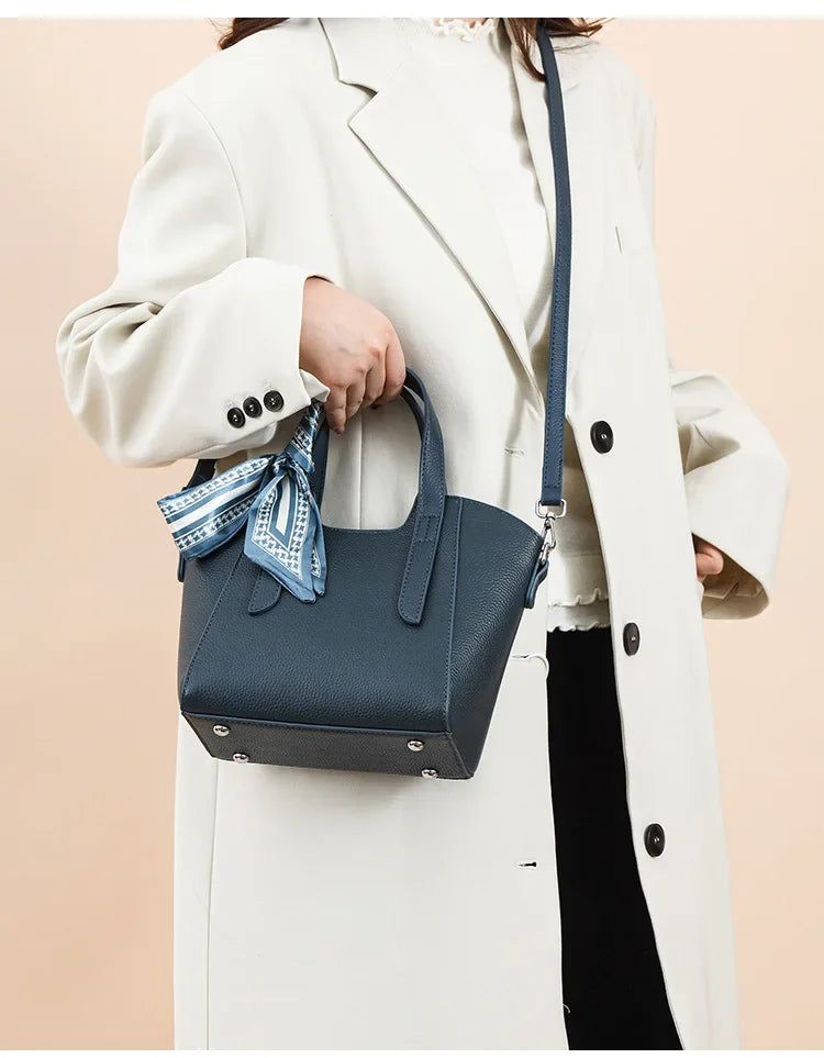 Pure Leather Cowhide Single Shoulder Crossbody Bag Ladies Handbag Fashion Bucket Bag Simple Basket Comes with Scarf