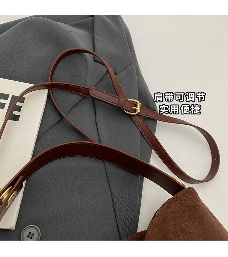 Retro Bag for Women's Textured Frosted Shoulder Bag with Large Capacity Crossbody Commuting Tote Bag