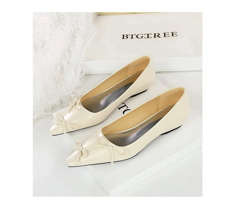 Pointed End Low Heeled Shoes Women Wedges Bowknot Low Heels Pumps Elegant Banquet Shoe Kitten Heels Ladies Shoes