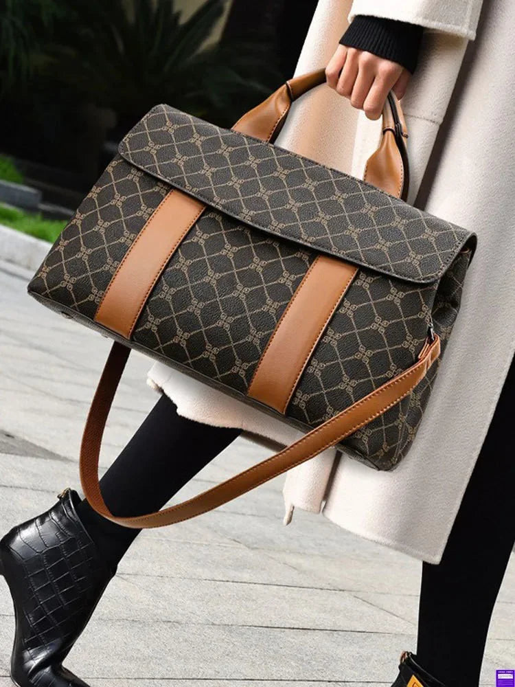 Large Capacity Ladies Handbag Fashion Woven Pattern Shoulder Bag Vintage Style Polyester Lining Soft PU Leather Material Commuter Bag