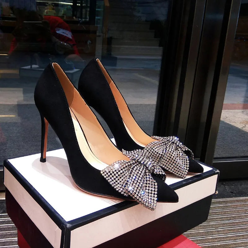 Black high-heeled shoes for women slim heel, pointed rhinestone, shallow bow, mid length single order shoes