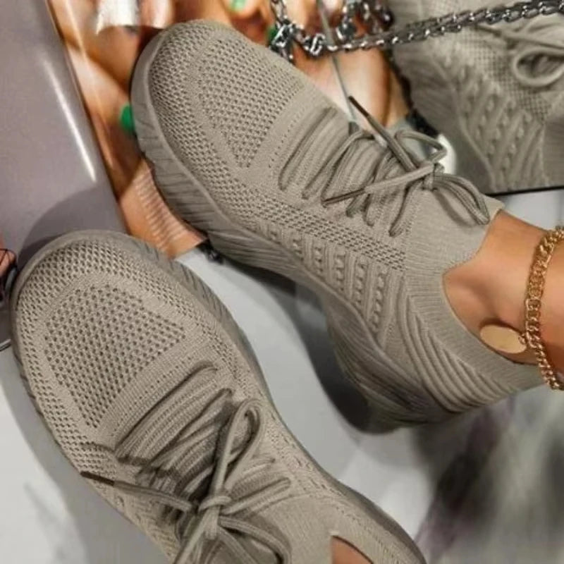 Outdoor Breathable Mesh Shoes Women Lightweight Shock-absorbing Sports Shoes Solid Color Plus Size Women Vulcanized Shoes