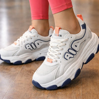 Comfortable Mesh Upper Thick Bottom Women Shoes Fashionable Women's Sport Shoes Breathable Lightweight Slip-Resistant
