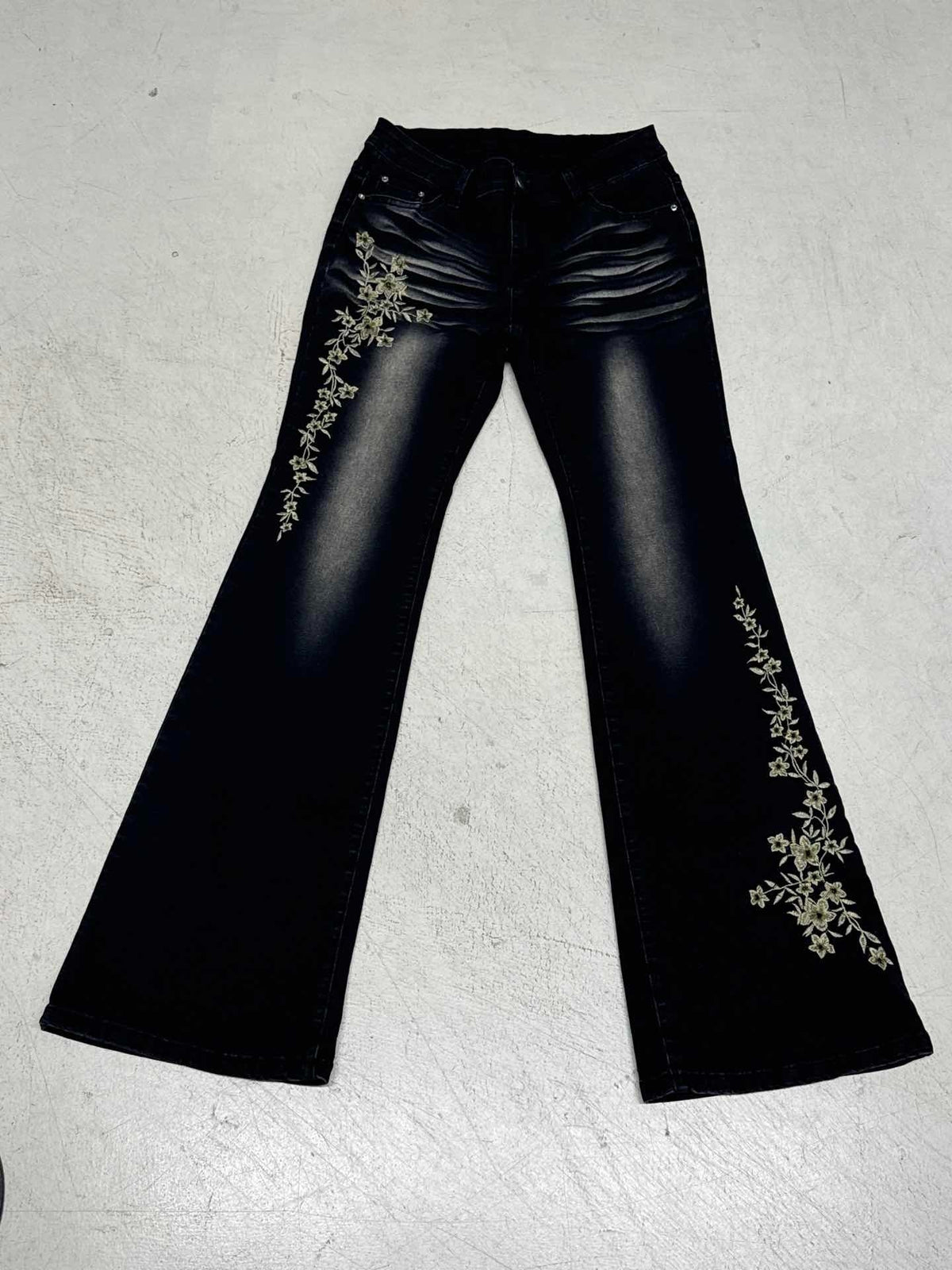 Embroidered Washed Old Jeans Women's Autumn Butterfly Slim-fitting and Thin Casual Micro-pull Pants Natalia Home Fashion    Natalia Home Fashion