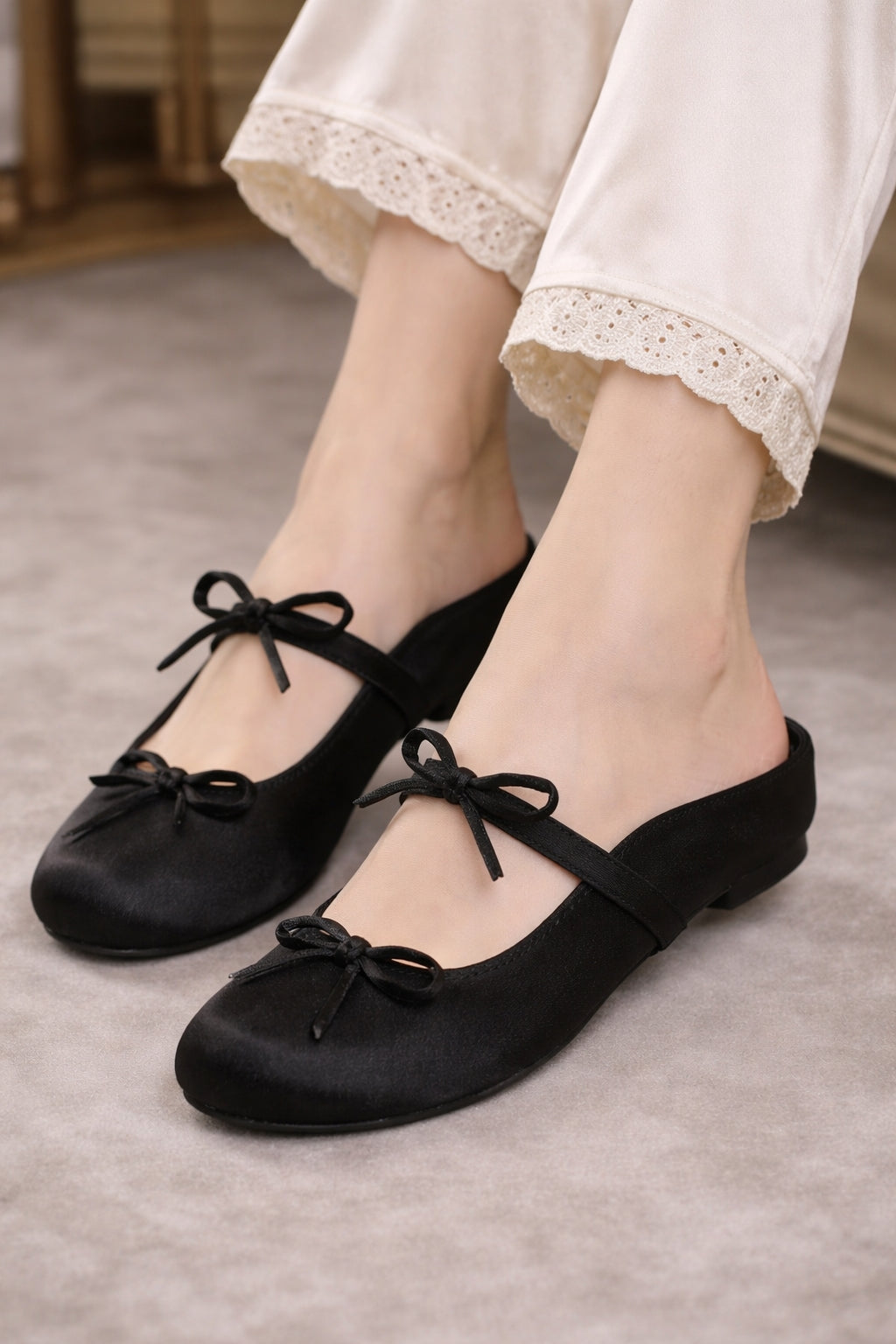 Ladies Slippers Bowknot Silks Satins Women Shoes Round Head Women Sandals Summer Shoes Women Slippers