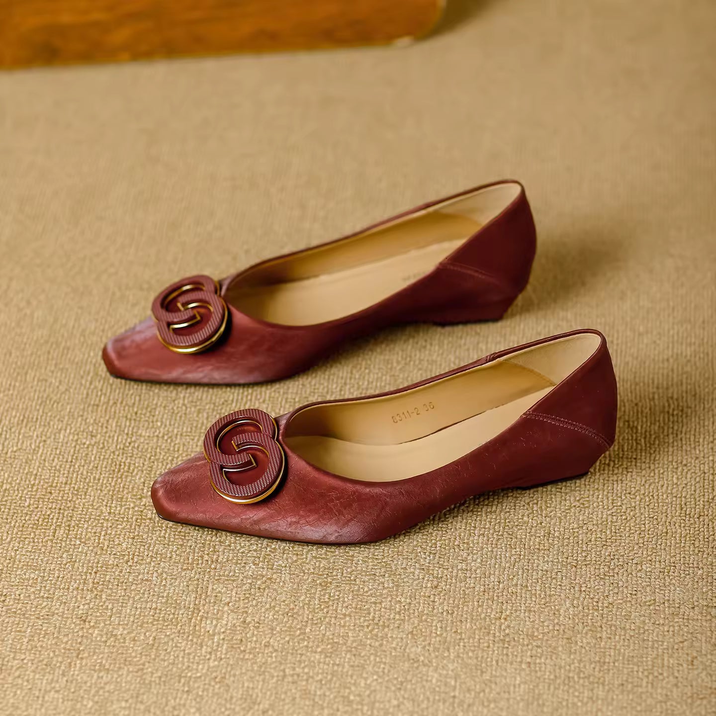 French Pointed Toe Ballerina  Style Slip-On Women's Shoes big buckle Embellished