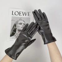 Fashion Chain Women' PU Leather Gloves Winter Warm Plus Velvet Thicken Full Finger Outdoor Riding Touch Screen Driving Mittens Natalia Home Fashion    Natalia Home Fashion
