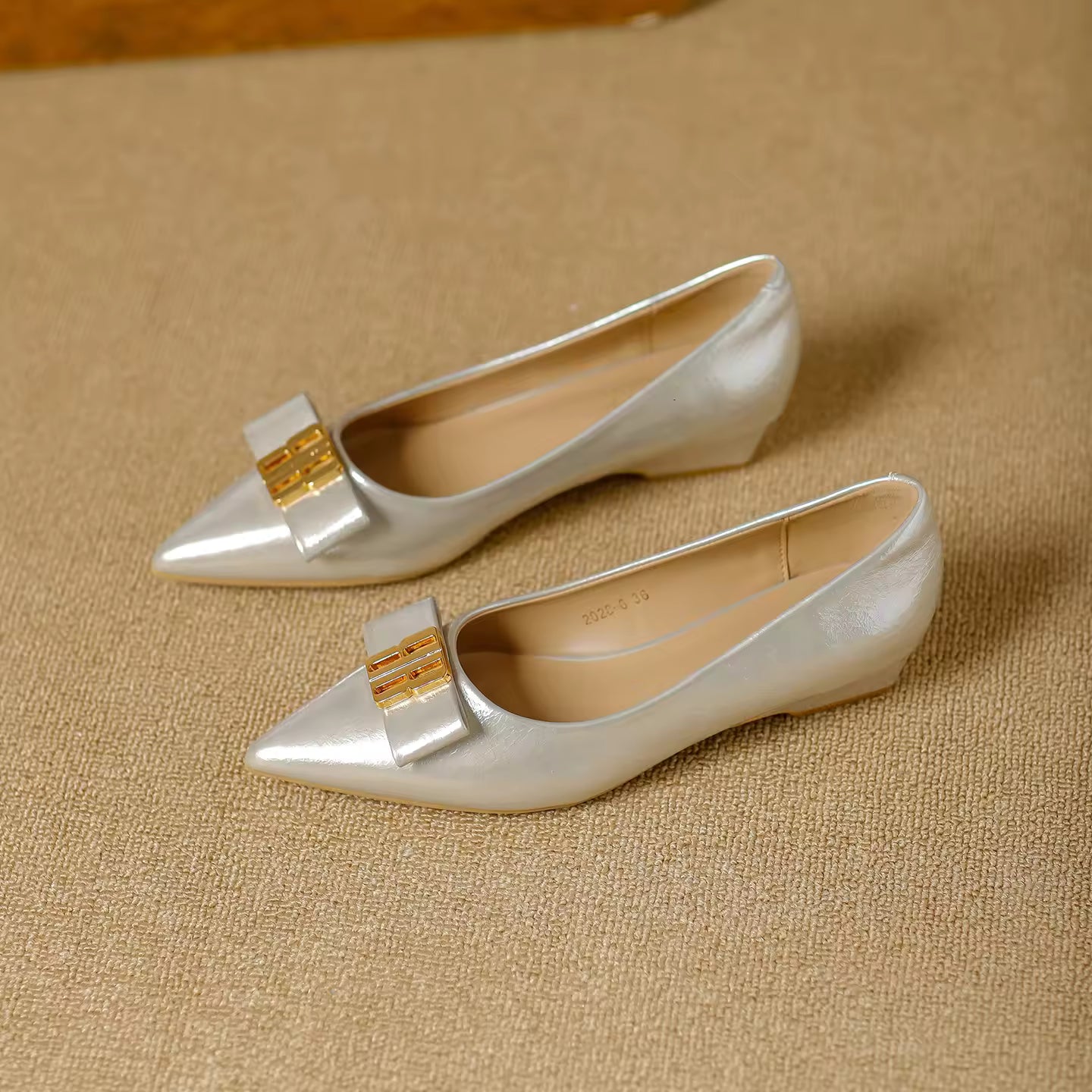 Sheepskin Bow Knot Casual wear Flats  Women's Work Pointed Toe Single Shoes small wedge style Heel