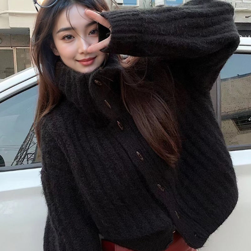 Vintage Soft And Supple Design Sensibility Horn Button polo/turtle Neck Women's Winter Idle Style Loose-Fit Thickened Knitted Ca