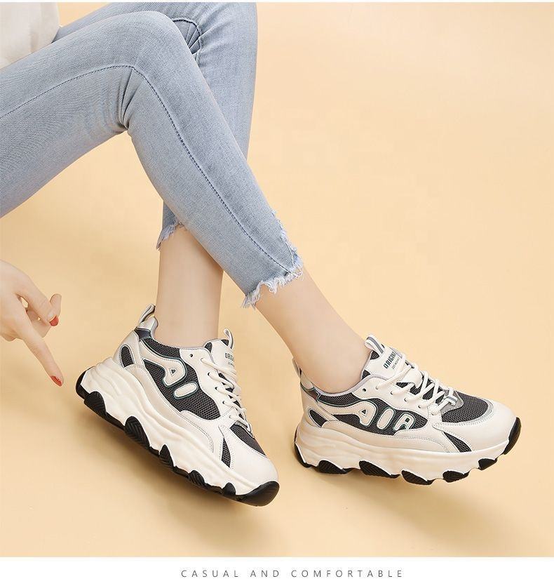 Comfortable Mesh Upper Thick Bottom Women Shoes Fashionable Women's Sport Shoes Breathable Lightweight Slip-Resistant