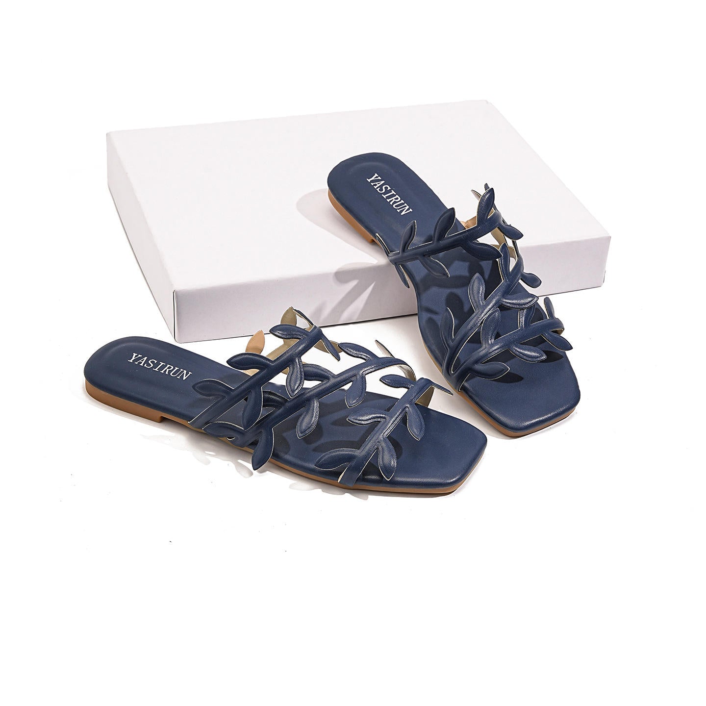 Leaf Pattern Women's Sandals Outdoor Wear New Style Beach Flat Bottom Slip-On Holiday Comfortable Breathable Flats