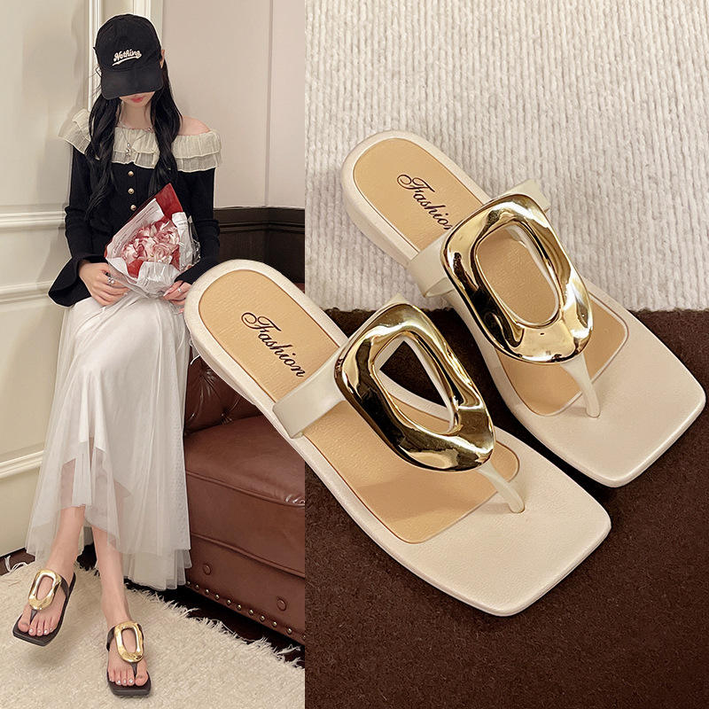 Flat Bottom Sandals Breathable Open Toe Fashionable Casual Metal Buckle Versatile Outdoor Wear Summer Sandals