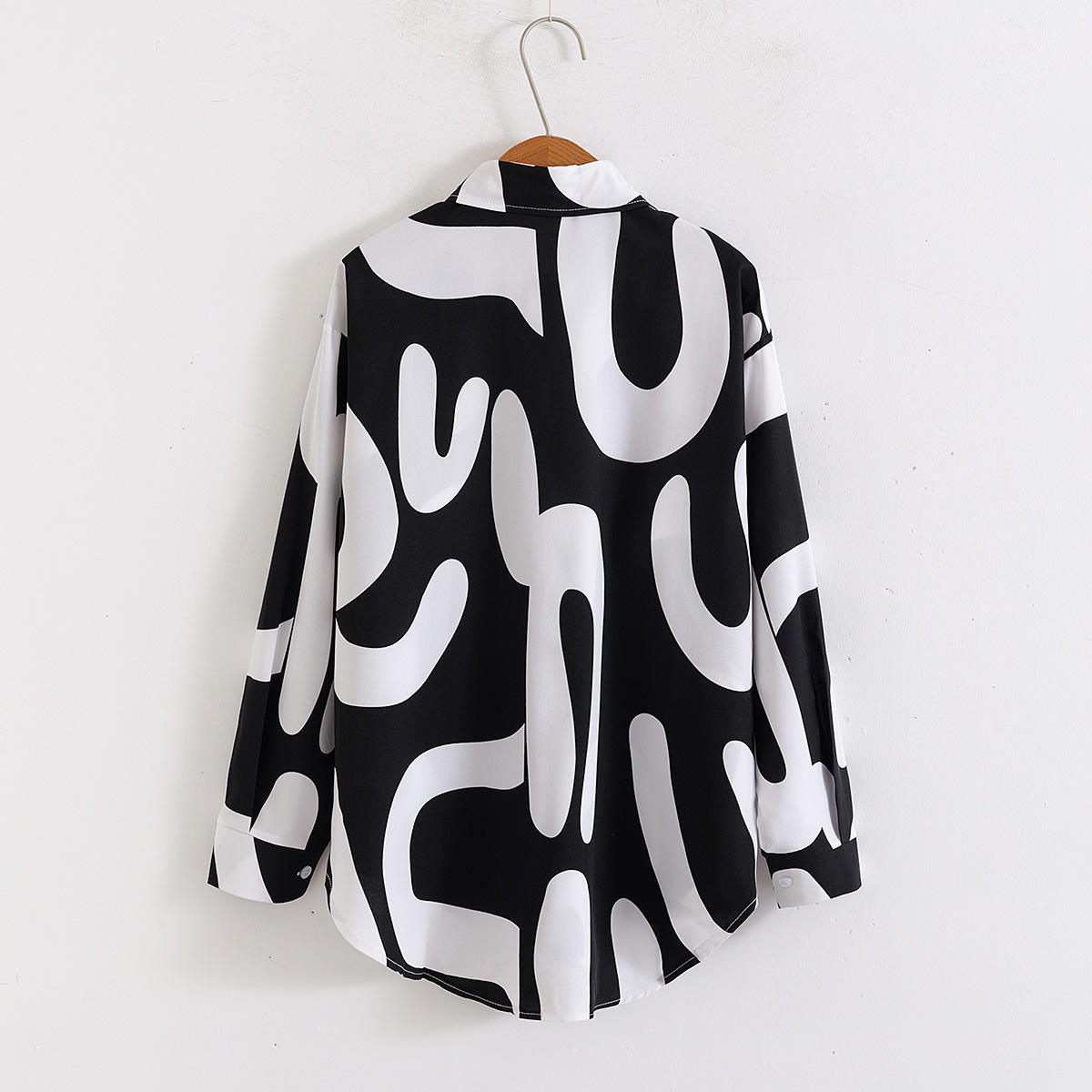 Elegant Casual Abstract Print Shirt for Women Turn-down Collar long Sleeve Loose Slimming Versatile Blouse