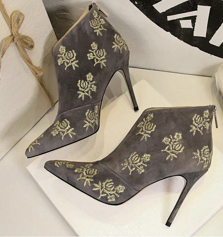 Ankle Length Flock Boots Women Fashion Pointed Toe High Heel Shoes Ankle Boots Embroider Design Ladies Shoes
