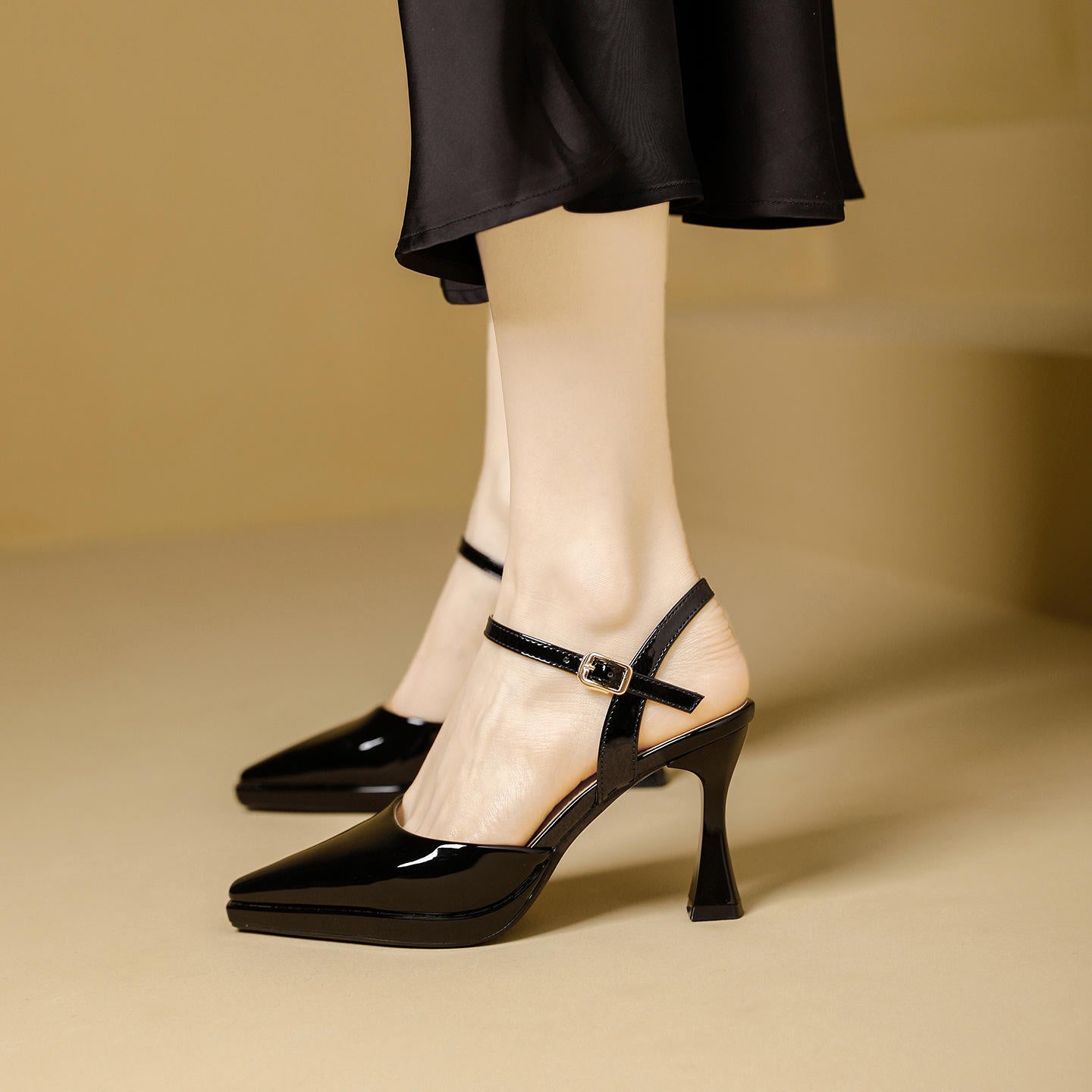 High Heels Sandals Women Fashion Solid Color Heels Sandals Pointed Toe Stiletto Ladies Commuting Single Shoes