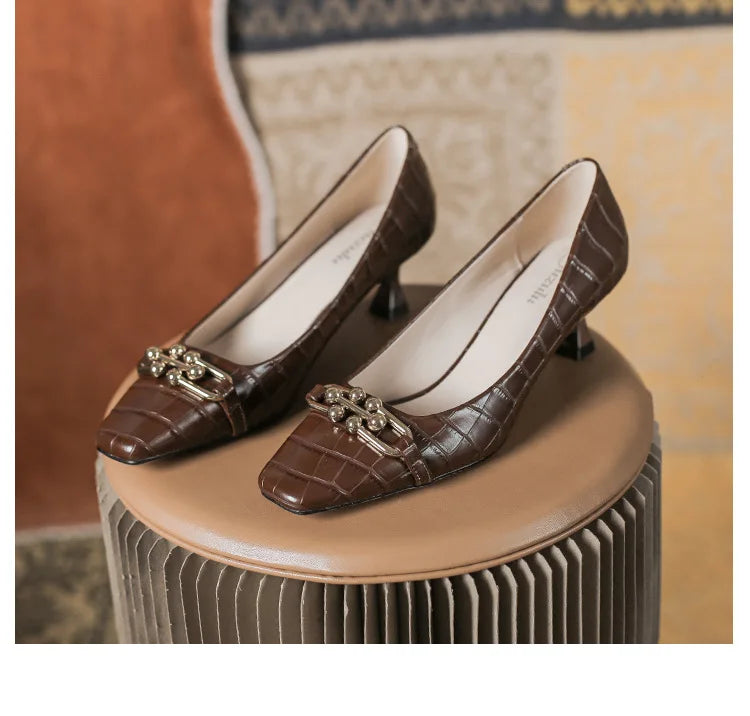 Luxury Women White Low Heels Sandals Designer Kitten High Heels Stone Pattern Vintage Office Ladies Party Shoes