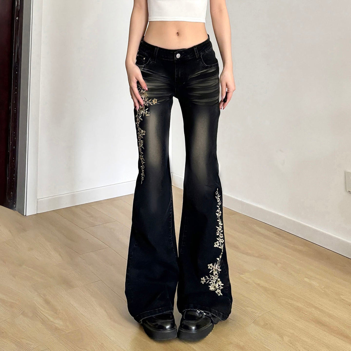 Embroidered Washed Old Jeans Women's Autumn Butterfly Slim-fitting and Thin Casual Micro-pull Pants Natalia Home Fashion    Natalia Home Fashion
