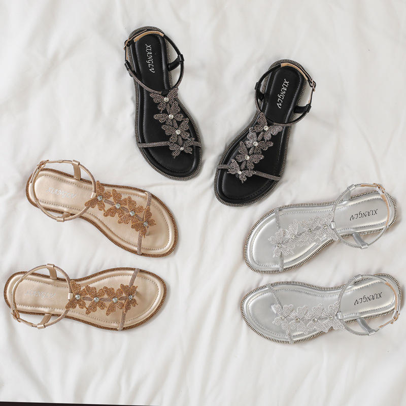 Single-strap rhinestone bow flat sandals, new summer fashion, simple and stylish, suitable for outdoor wear, Roman beach shoes
