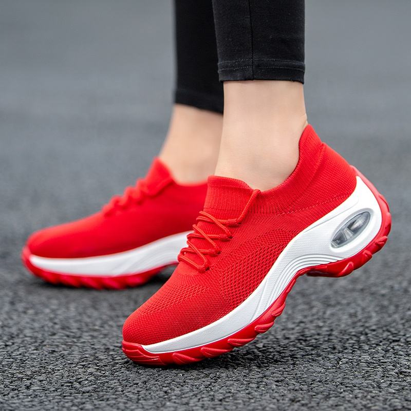 Lightweight Elastic Casual Women's Shoes Increased Height Slip-On Shake Shoes Breathable Comfortable