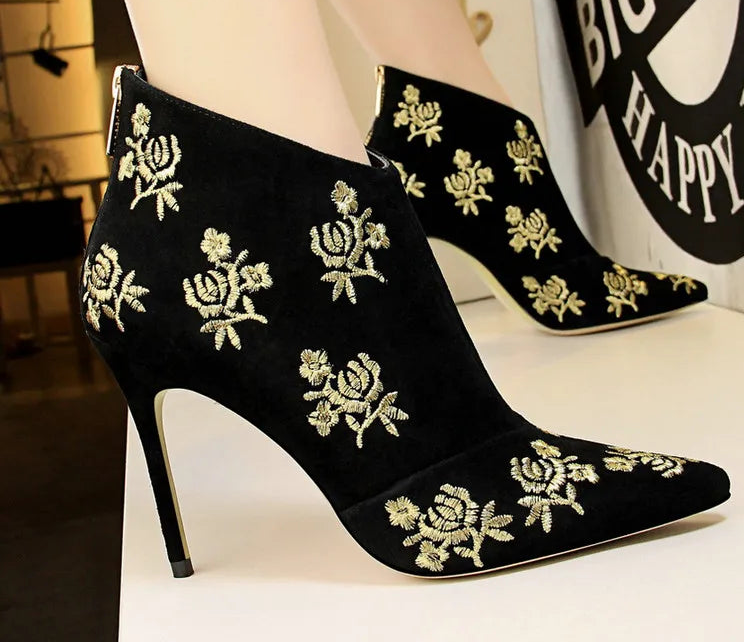 Ankle Length Flock Boots Women Fashion Pointed Toe High Heel Shoes Ankle Boots Embroider Design Ladies Shoes