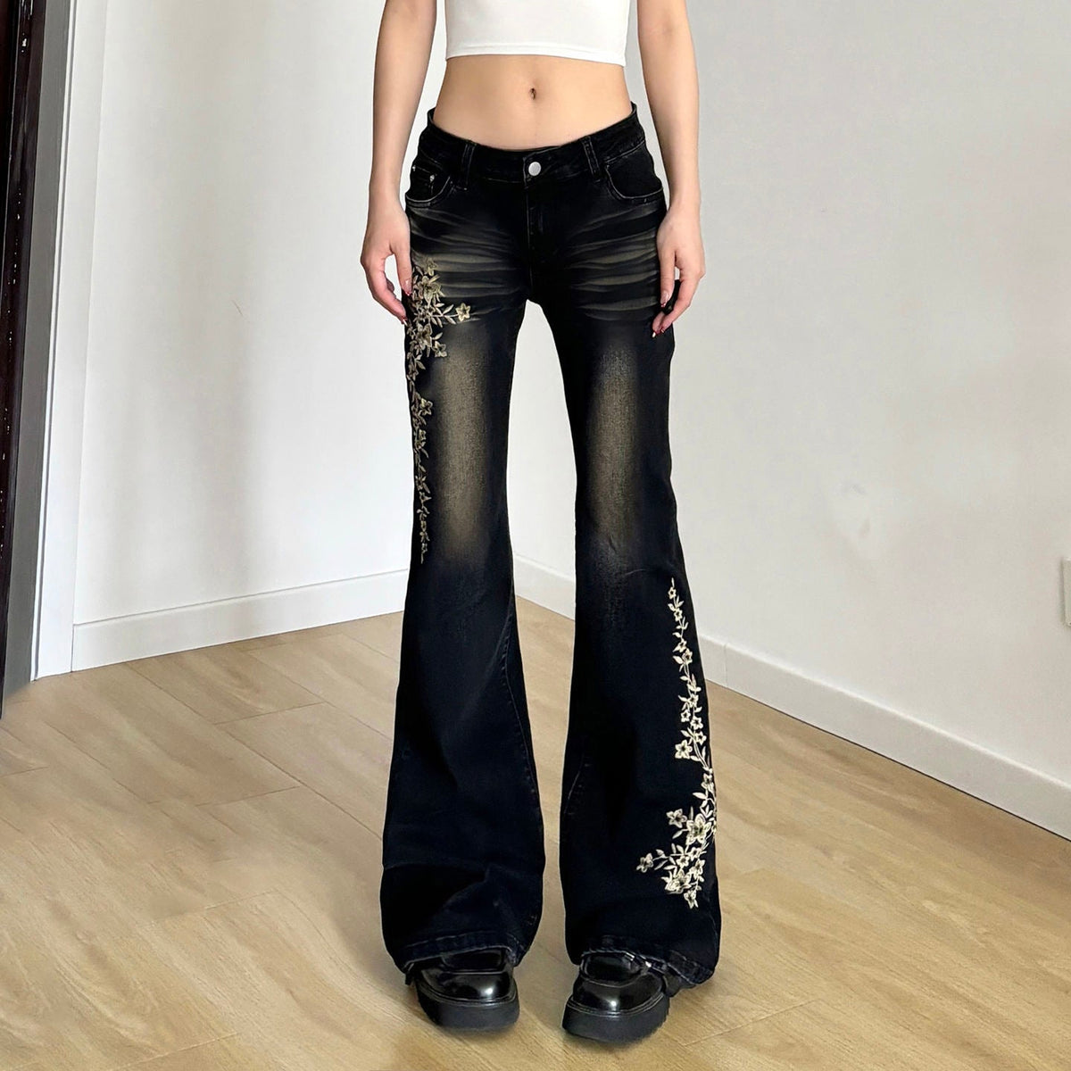 Embroidered Washed Old Jeans Women's Autumn Butterfly Slim-fitting and Thin Casual Micro-pull Pants Natalia Home Fashion    Natalia Home Fashion