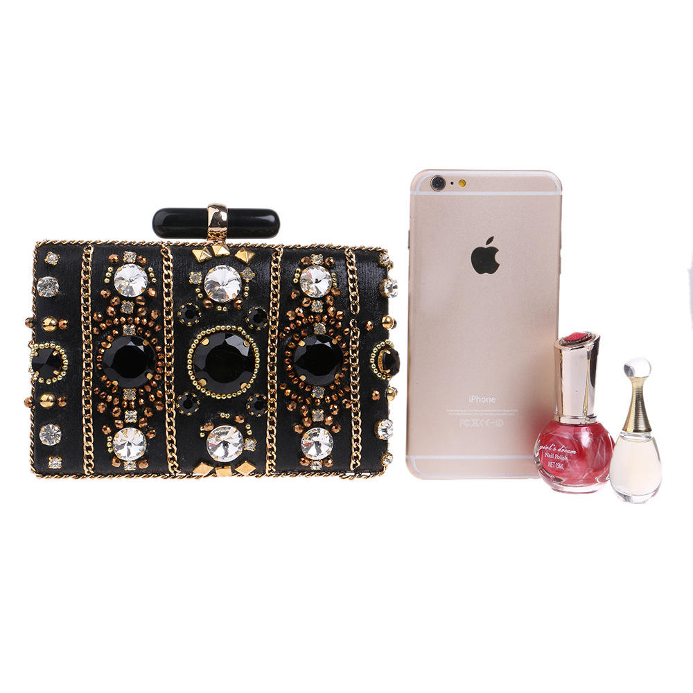 Women's Black Crystal Clutch Purse Luxury Formal Cocktail Party Evening Bag High Fashion Bead Diamonds Handbags