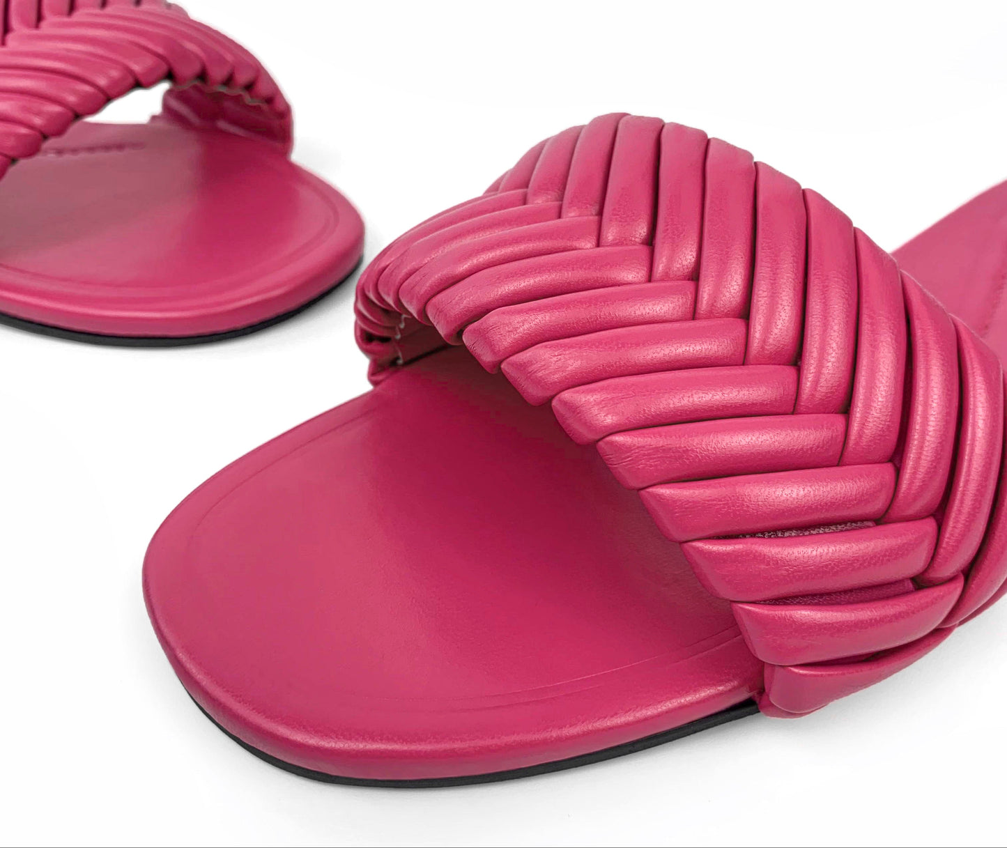 Leather folded style indoor and  outdoor wild beach non-slip women flat slippers casual home durable Mules