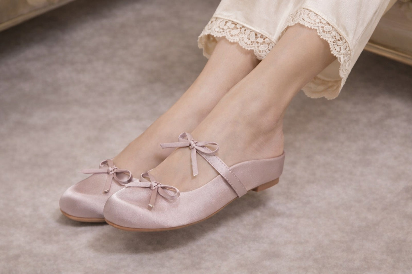 Ladies Slippers Bowknot Silks Satins Women Shoes Round Head Women Sandals Summer Shoes Women Slippers