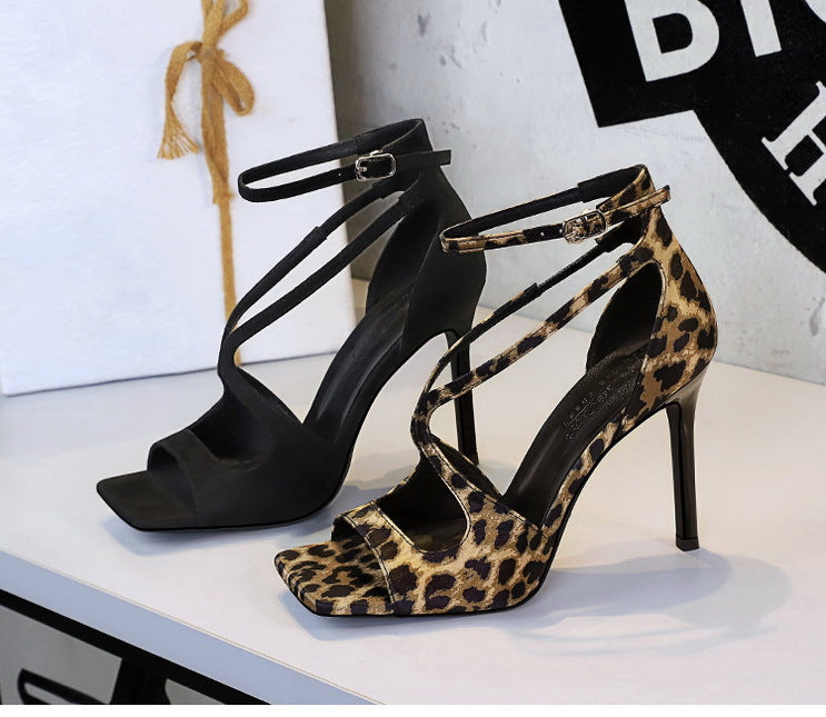 Sexy high heels Women Suede Women Pumps Square head Peep Toe High heeled sandals Buckle hollow out Lady Heels