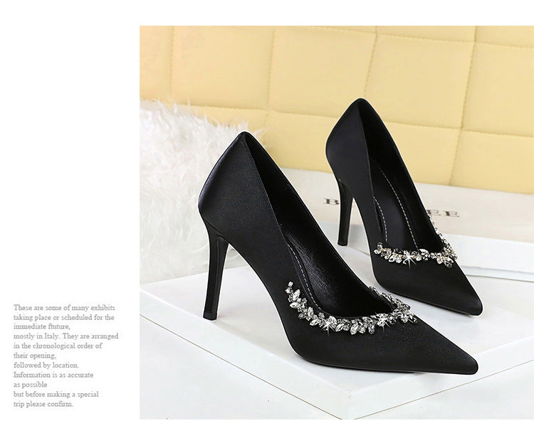 Silks satins Women Pumps Rhinestone design High Heels Stilettos 10 cm and 7 cm Luxury banquet shoes Sexy party shoes