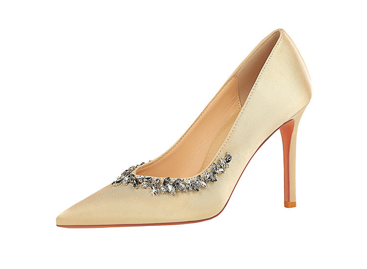 Silks satins Women Pumps Rhinestone design High Heels Stilettos 10 cm and 7 cm Luxury banquet shoes Sexy party shoes