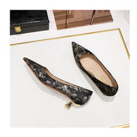 Floral cloth surface 3 cm Kitten heels Women Shoes Sweet Fashion Low Heel Ladies Shoes pointed Toe Women Pumps