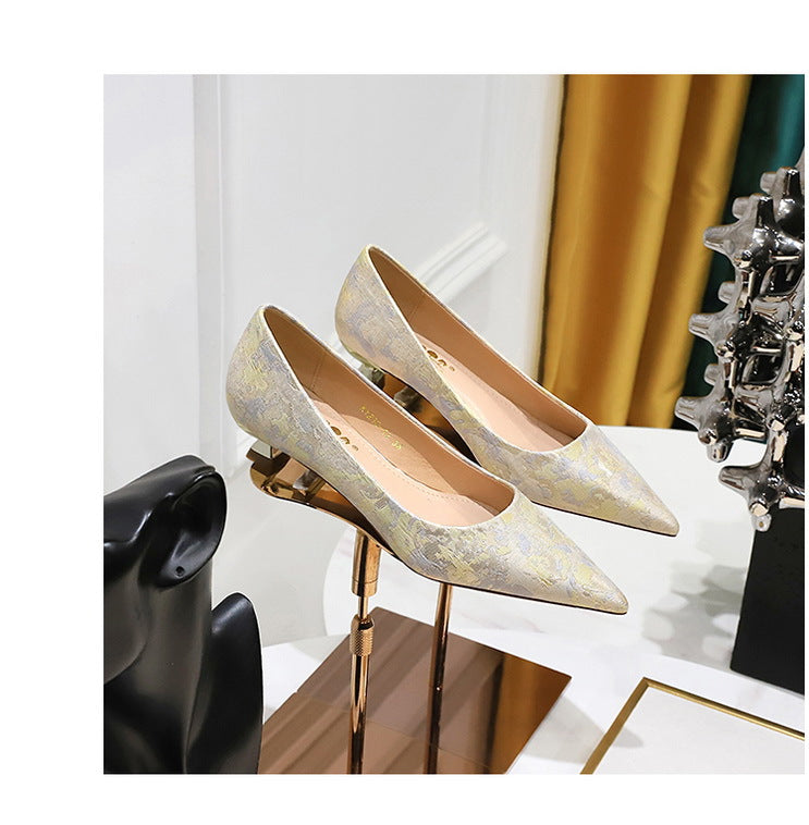 Floral cloth surface 3 cm Kitten heels Women Shoes Sweet Fashion Low Heel Ladies Shoes pointed Toe Women Pumps