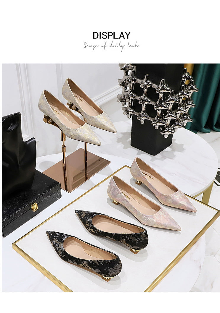 Floral cloth surface 3 cm Kitten heels Women Shoes Sweet Fashion Low Heel Ladies Shoes pointed Toe Women Pumps