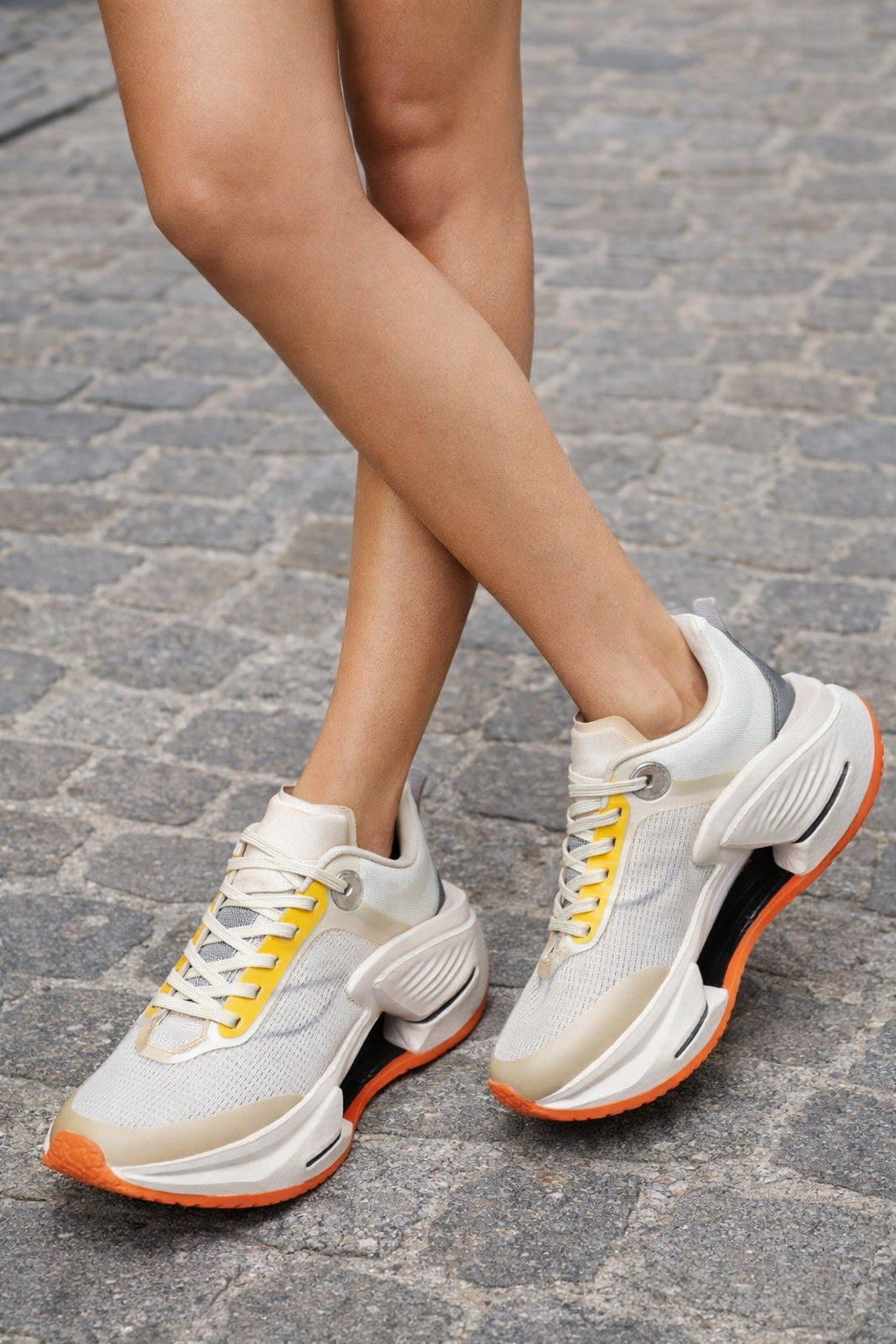 High-Quality Carbon Plate Running Shoes for women Breathable Lightweight Shock Absorption Sports Sneakers