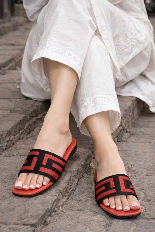 Women Flat Heels Slipper Outdoor Non-slip Casual Ladies Slides  Fashion Women Sandals