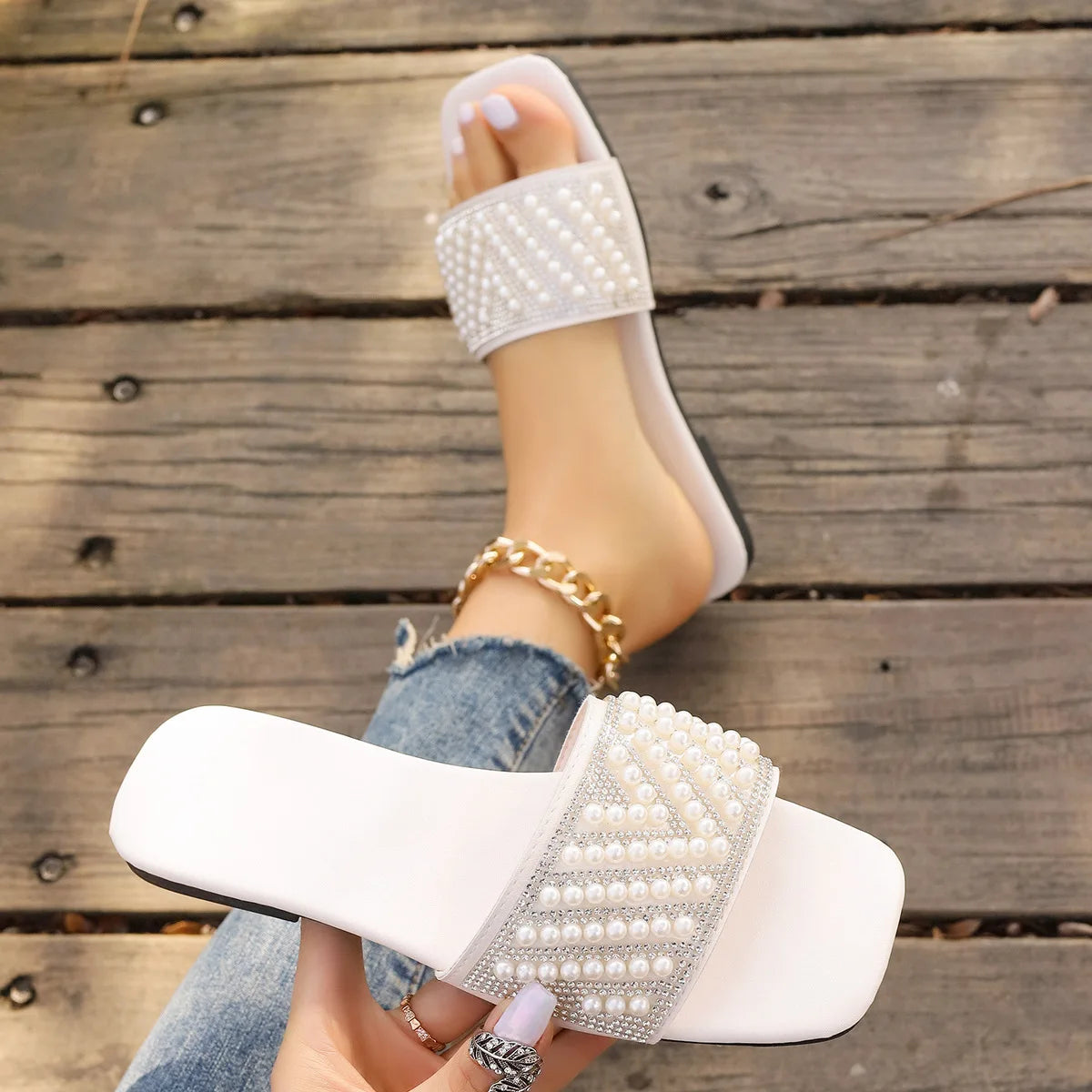 Small Fragrant style flat bottomed plus size slippers for women square headed rhinestone pearl fashionable casual slippers
