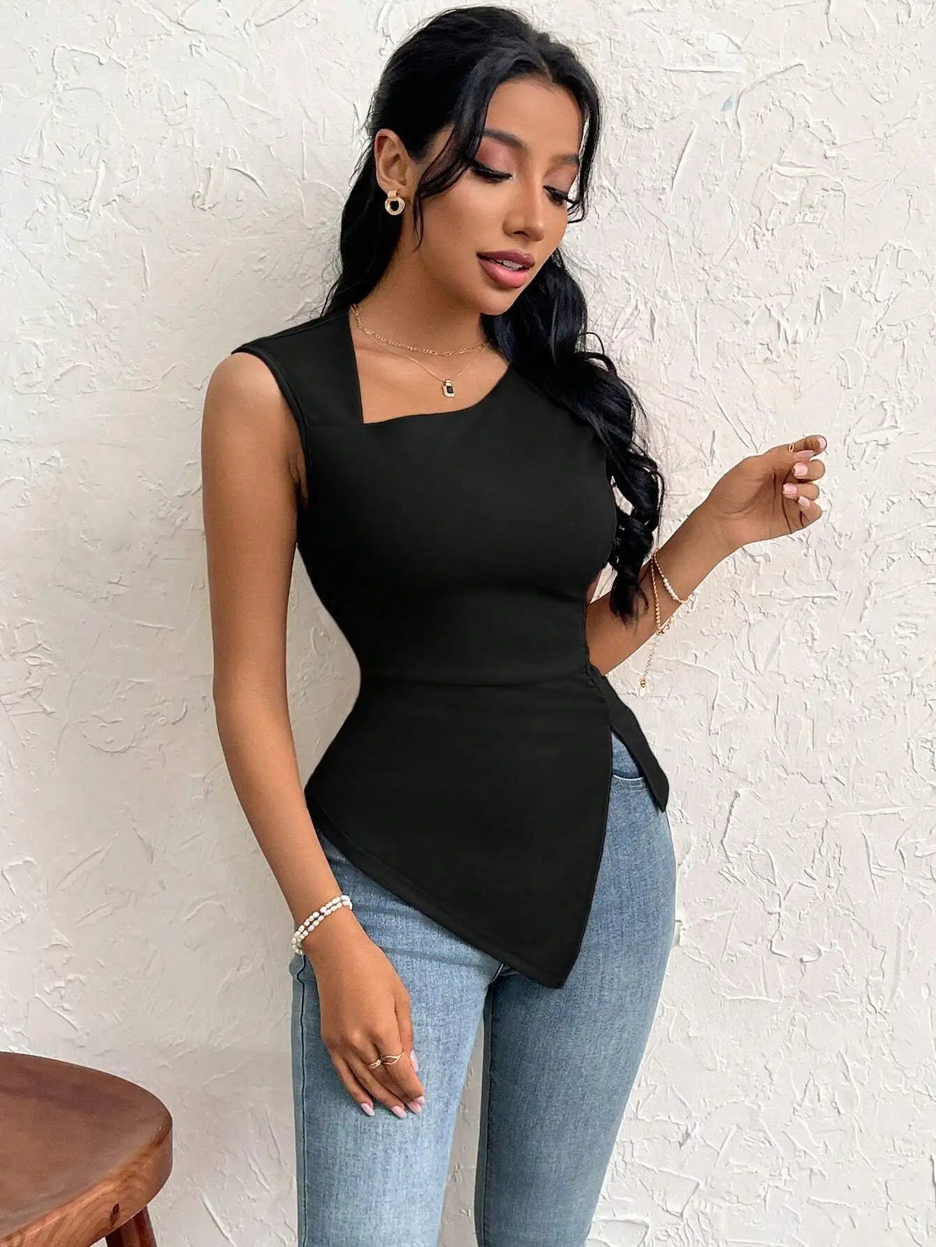Spring Summer Elegant Stylish Daily Dating Casual Women's Sleeveless Tops Side Ruched Asymmetric Hem One-Shoulder Cut out
