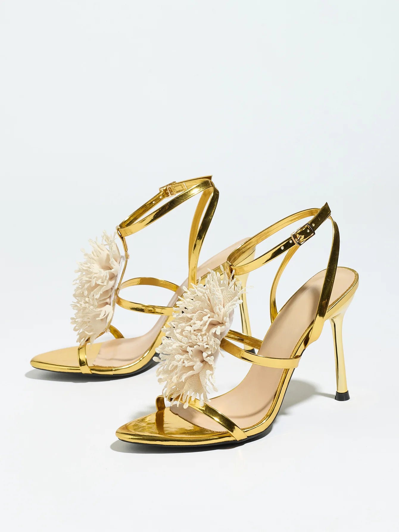 Ladies High Heel Sandals with 3D Fluffy Flower Decorations round Toe Thin Heel Spring Summer Night Club Fashionable Party Shoes